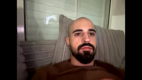 Ask me online show from October 2025 04:49:02 PM