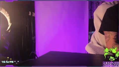 Snapshot of beastbxy chatting on January 2025 09:48:02 AM beast bxy online show from January 2025 09:48:02 AM