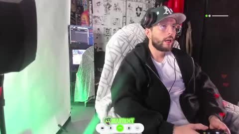 Snapshot of beastbxy chatting on January 2025 07:51:02 AM beast bxy online show from January 2025 07:51:02 AM