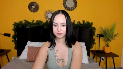 Snapshot of beatricereeves chatting on December 2024 01:24:02 AM Beatrice 3 online show from December 2024 01:24:02 AM