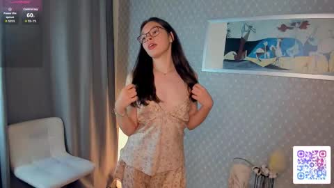 Snapshot of beatrixcutsforth chatting on September 2025 07:28:01 PM Beatrix or Triss3 online show from September 2025 07:28:01 PM