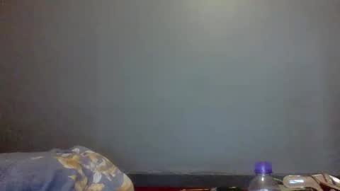 Snapshot of beautie699392 chatting on February 2025 03:10:02 PM Lil stunner online show from February 2025 03:10:02 PM