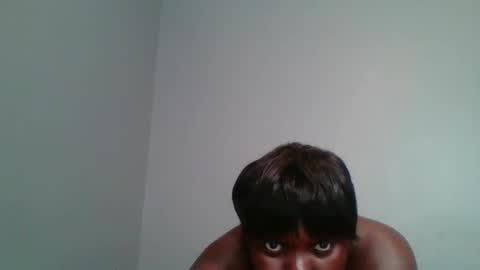 Snapshot of beautie699392 chatting on February 2025 06:58:02 AM Lil stunner online show from February 2025 06:58:02 AM