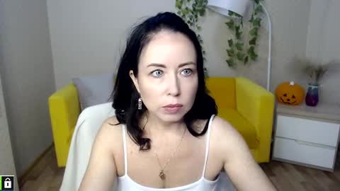 beautiful_moon3 online show from October 2025 10:41:01 AM