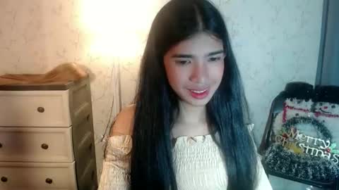 TRIXIE online show from December 2025 02:02:02 PM