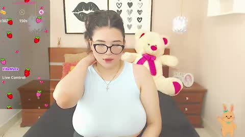 Snapshot of beautty_pink chatting on January 2025 03:00:02 PM beautty_pink online show from January 2025 03:00:02 PM
