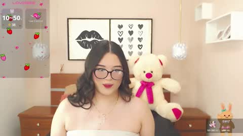 Snapshot of beautty_pink chatting on February 2025 02:02:01 PM beautty_pink online show from February 2025 02:02:01 PM