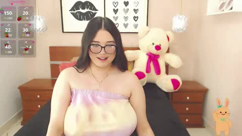Snapshot of beautty_pink chatting on February 2025 05:20:02 PM beautty_pink online show from February 2025 05:20:02 PM