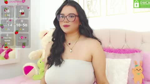 beautty_pink online show from June 2026 02:45:01 PM