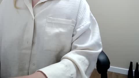 beauty_annyta online show from April 2026 07:31:01 AM