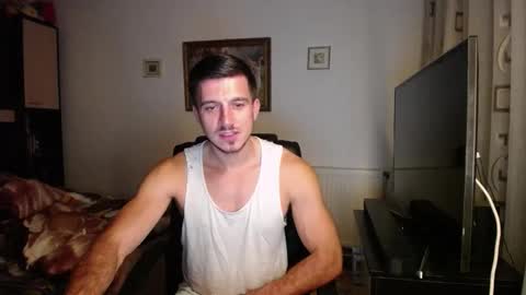 Snapshot of beauty_hard_beast chatting on October 2025 09:56:01 PM Mia and Jake online show from October 2025 09:56:01 PM