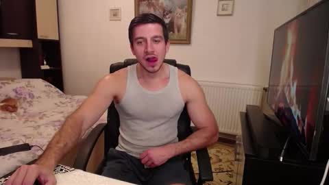 Snapshot of beauty_hard_beast chatting on November 2025 01:22:01 PM Mia and Jake online show from November 2025 01:22:01 PM