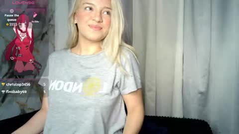 Snapshot of beauty_lana18 chatting on July 2026 10:24:02 PM lana online show from July 2026 10:24:02 PM