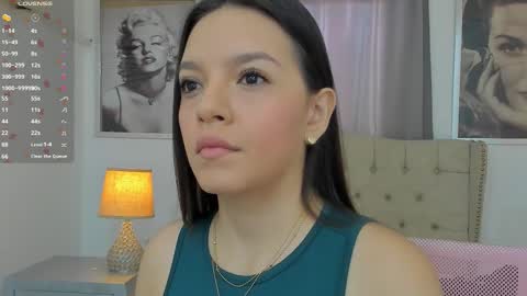 Ariana Reyes online show from November 2025 12:16:01 PM