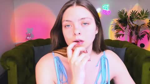 Gloria online show from November 2025 01:17:02 PM