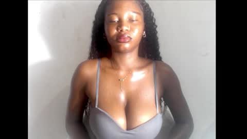 Snapshot of beautyslut1 chatting on March 2026 05:13:01 AM beautyslut1 online show from March 2026 05:13:01 AM