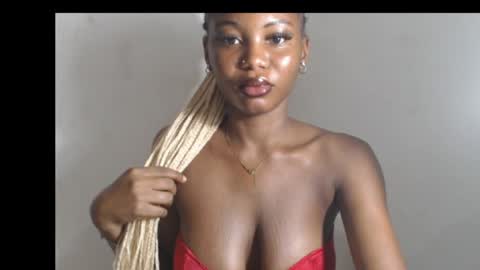 Snapshot of beautyslut1 chatting on April 2026 06:11:01 AM beautyslut1 online show from April 2026 06:11:01 AM