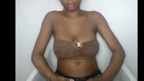 Snapshot of beautyslut1 chatting on April 2026 09:04:01 PM beautyslut1 online show from April 2026 09:04:01 PM