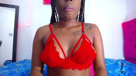 Snapshot of beautyyebonyy chatting on December 2024 01:33:01 PM Abby online show from December 2024 01:33:01 PM