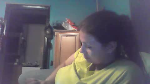 Snapshot of beccabee37 chatting on January 2026 09:11:02 AM beccabee37 online show from January 2026 09:11:02 AM