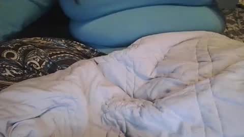 Snapshot of beccabee37 chatting on February 2026 11:04:01 AM beccabee37 online show from February 2026 11:04:01 AM