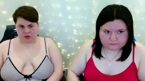 BeckyAndEllen online show from April 2026 07:51:02 PM
