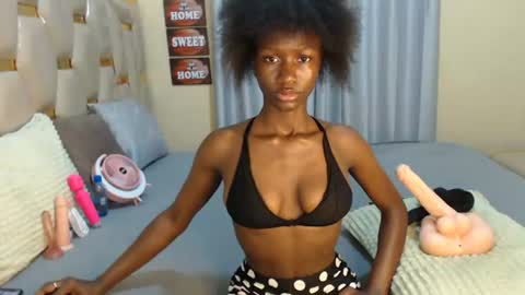 Snapshot of beckyberry20 chatting on July 2026 12:13:01 AM Berry online show from July 2026 12:13:01 AM