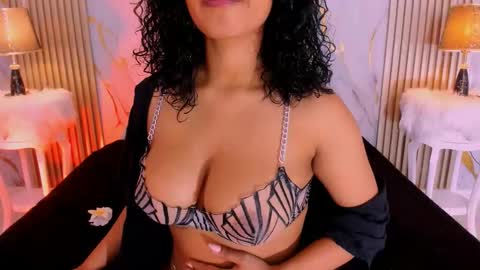 B E C K Y online show from October 2025 02:13:02 PM