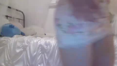 bedazzlemykitty online show from April 2026 03:48:01 AM