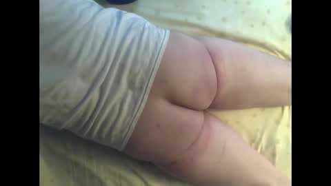 Snapshot of bedwetboy chatting on October 2025 12:17:02 PM Bedwetboys online show from October 2025 12:17:02 PM