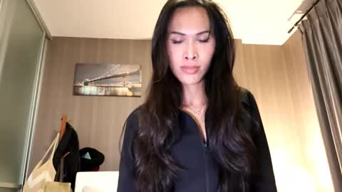 bee_thai online show from June 2026 10:15:02 PM