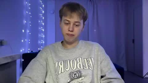 beeb0y online show from October 2025 03:44:02 PM