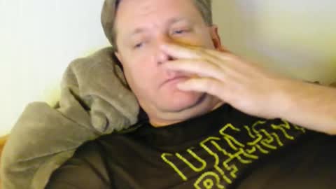 Snapshot of beefeater_7 chatting on November 2025 10:43:02 PM beefeater_7 online show from November 2025 10:43:02 PM