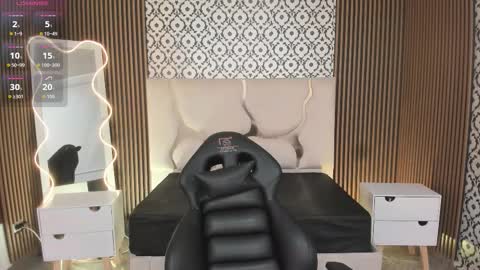 BELLA online show from October 2025 03:13:02 PM