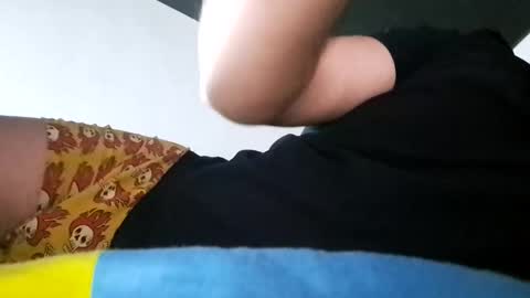 Snapshot of beenee3 chatting on January 2025 12:05:01 PM beenee3 online show from January 2025 12:05:01 PM