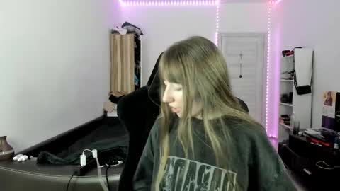 Snapshot of bekkareyes chatting on November 2025 04:12:02 PM bekka online show from November 2025 04:12:02 PM