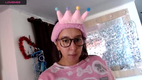 Snapshot of bekkasquirt chatting on December 2024 02:47:02 PM bekkasquirt online show from December 2024 02:47:02 PM