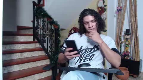 independent model online show from November 2025 10:25:02 PM