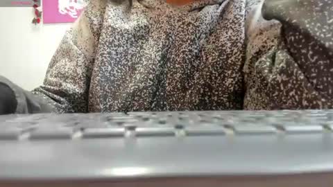 Snapshot of belen10 chatting on June 2026 11:52:01 AM Belen online show from June 2026 11:52:01 AM