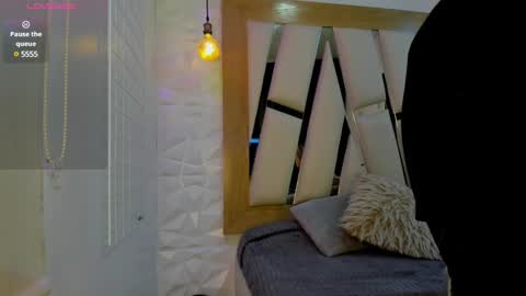 Snapshot of belinda_ws chatting on December 2024 03:31:02 PM Bella online show from December 2024 03:31:02 PM