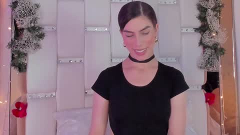 Snapshot of belindareyes chatting on December 2024 01:47:02 AM Bel  online show from December 2024 01:47:02 AM