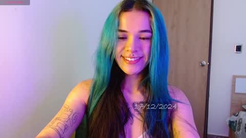 Snapshot of bell_art chatting on December 2024 12:11:01 PM online show from December 2024 12:11:01 PM