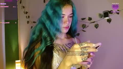 Snapshot of bell_art chatting on September 2025 02:21:01 PM online show from September 2025 02:21:01 PM