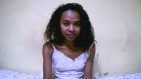 Snapshot of bella193999 chatting on December 2024 12:49:01 PM bella193999 online show from December 2024 12:49:01 PM