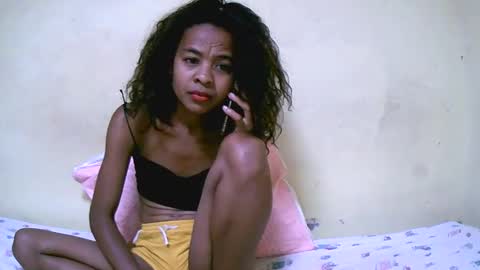 Snapshot of bella193999 chatting on December 2024 04:09:02 PM bella193999 online show from December 2024 04:09:02 PM