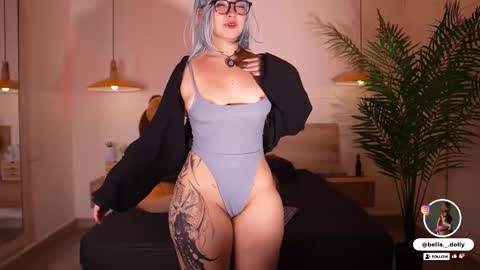    online show from November 2025 11:32:01 AM