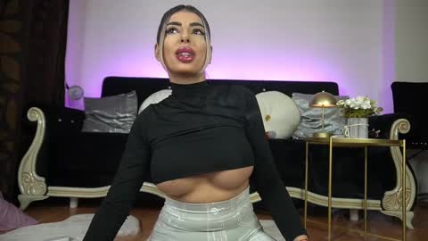 Emma  Bella online show from March 2025 09:32:02 PM