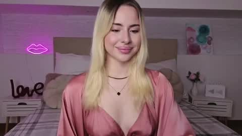 Snapshot of bella_crazyy chatting on April 2026 08:57:02 PM Bella online show from April 2026 08:57:02 PM