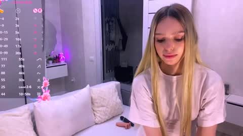 Snapshot of bella_gasp chatting on June 2026 05:57:02 PM Jane online show from June 2026 05:57:02 PM