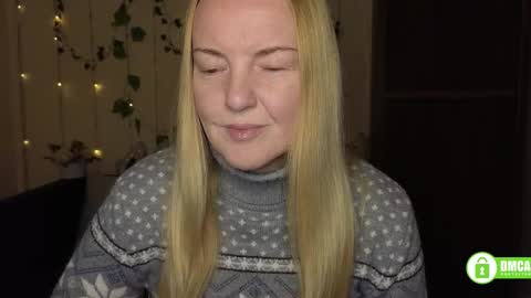 Snapshot of bella_hadatt chatting on February 2026 06:36:02 AM Bella online show from February 2026 06:36:02 AM